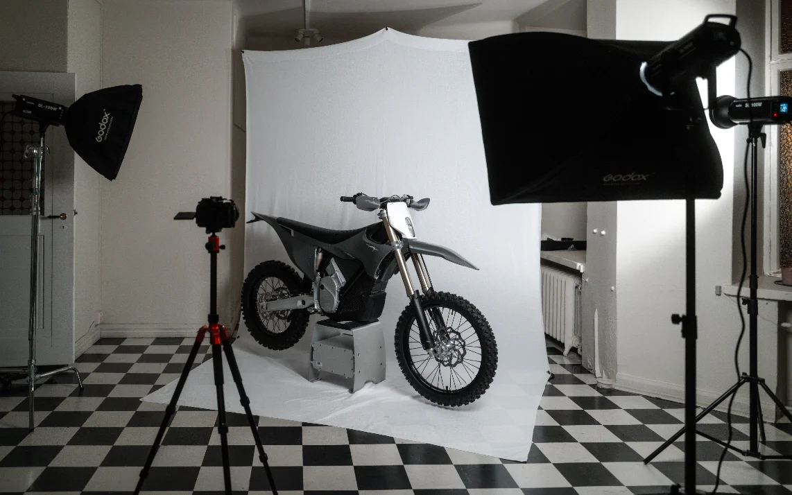 Photo/video: studio shoot, behind the scenes